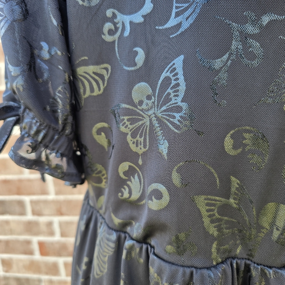 Women's Plus Size Black Lace-Up Midi Dress - Picture 5 of 9